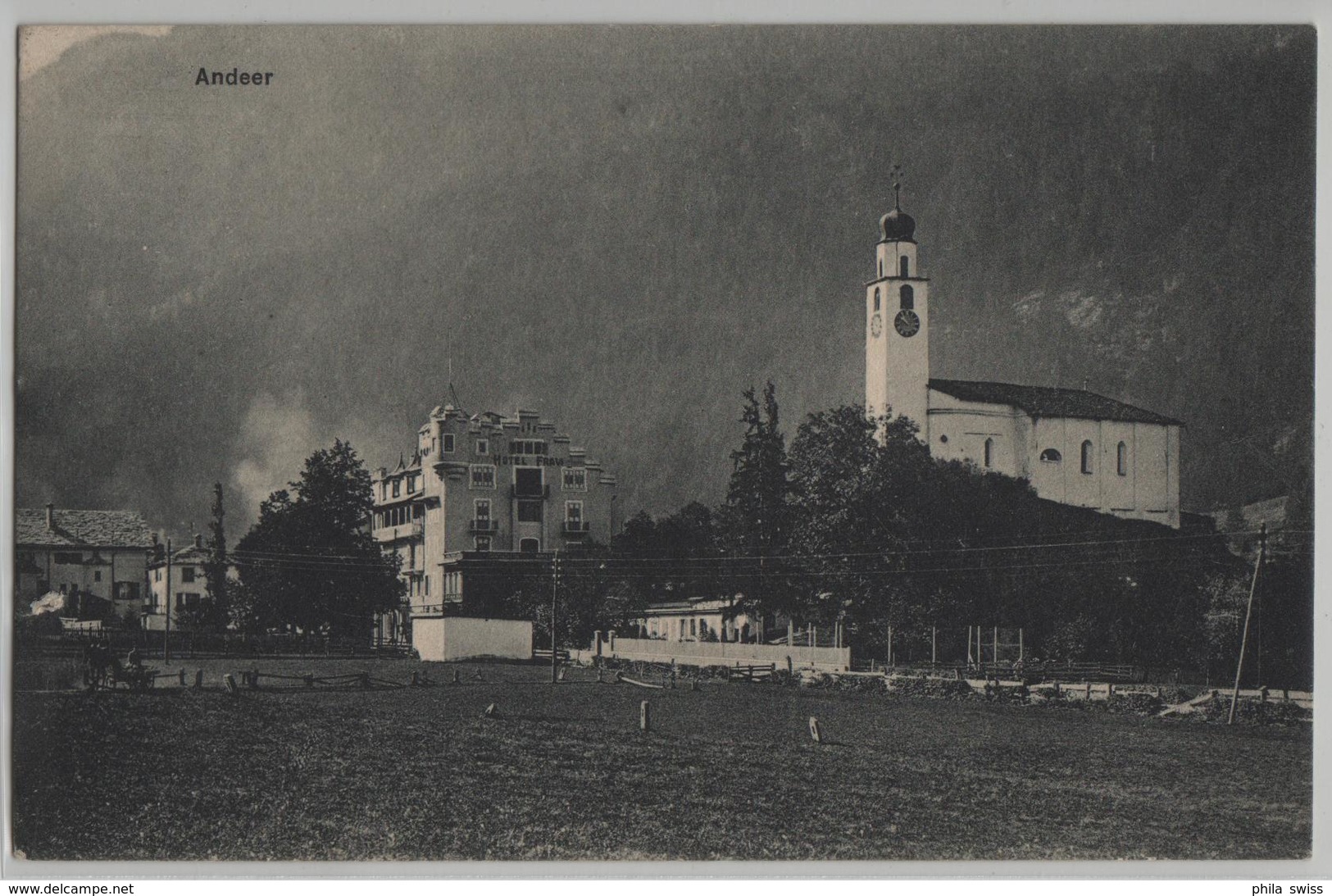 Andeer - Hotel Und Kirche - Photo: J. Guler - Andeer