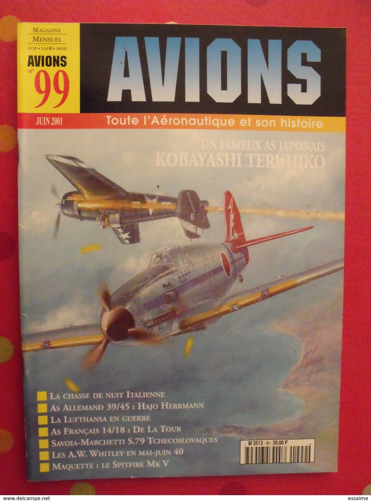 lot de 4 revues Avions. 2000-2001. toute l'aéronautique et son histoire. Aviation