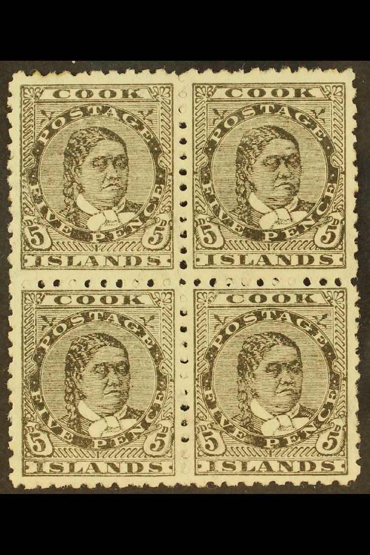 1902 5d Olive-black Queen, SG 33, Fine Mint Block Of Four With Lower Pair Being Never Hinged. For More Images, Please Vi - Cook