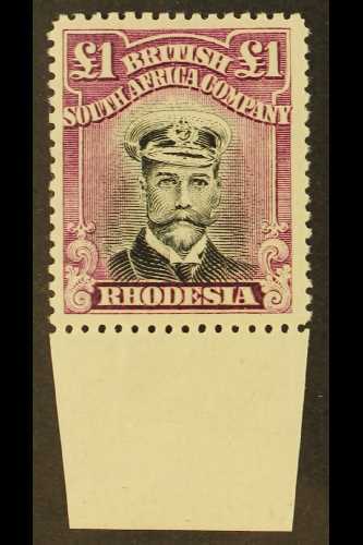 1923 £1 Black And Deep Magenta, Admiral, Die III, Perf 15, SG 322, Superb Marginal Never Hinged Mint. A Beautiful Exampl - Other & Unclassified