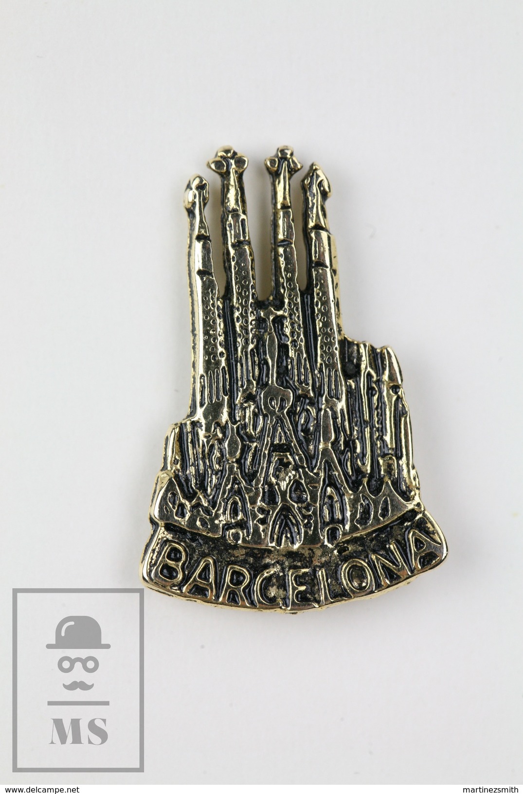 Sagrada Familia Antoni Gaudi Barcelona Pin Badge - Ciudades