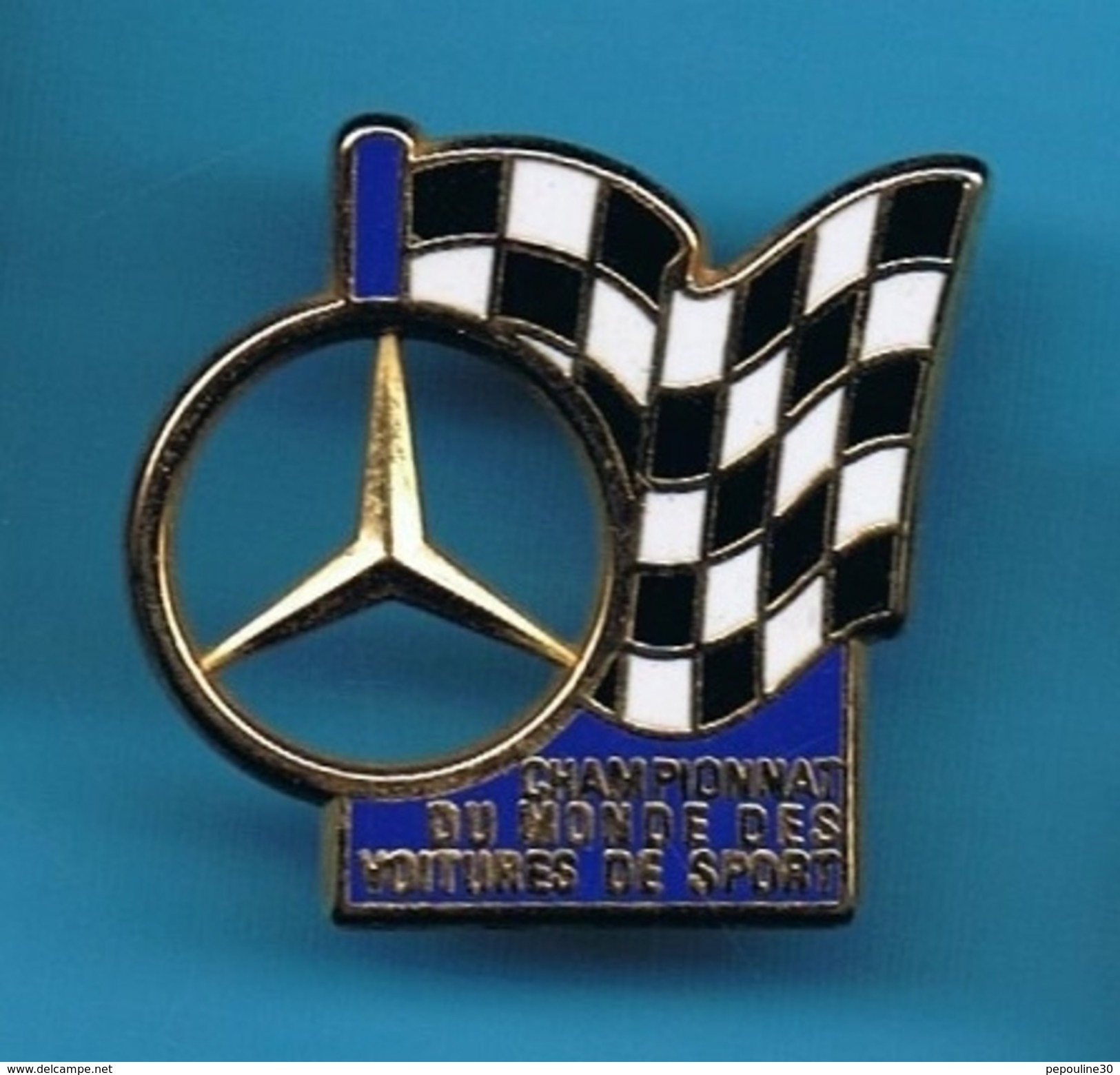 1 PIN'S //    ** MERCEDES ** CHAMPIONNAT DU MONDE ** DES VOITURES DE SPORT ** . (Arthus Bertrand Paris) - Mercedes