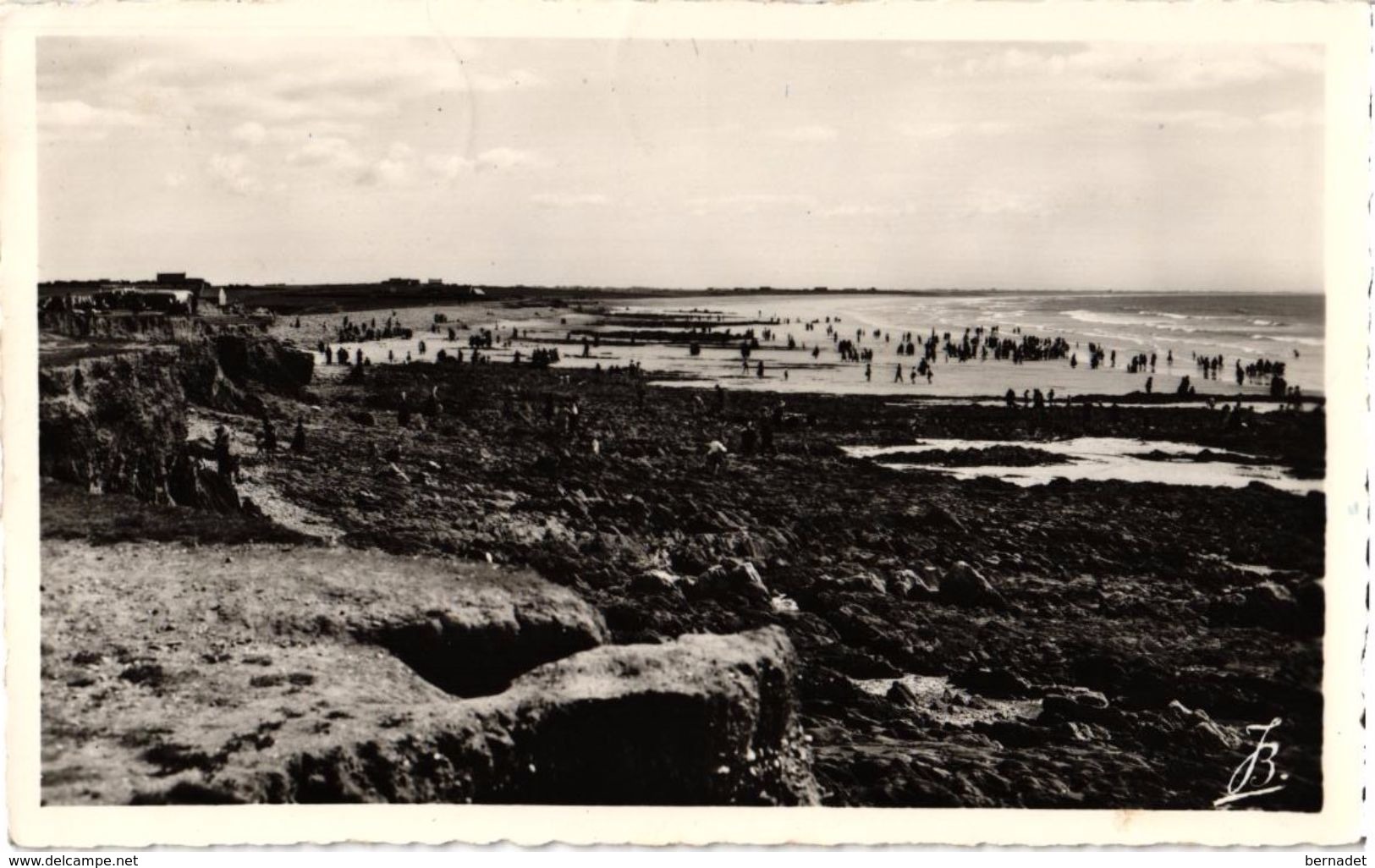 29 .. POULDREUZIC .. LES ROCHERS ET LA PLAGE DE PENHORS  ... 1956 - Autres & Non Classés