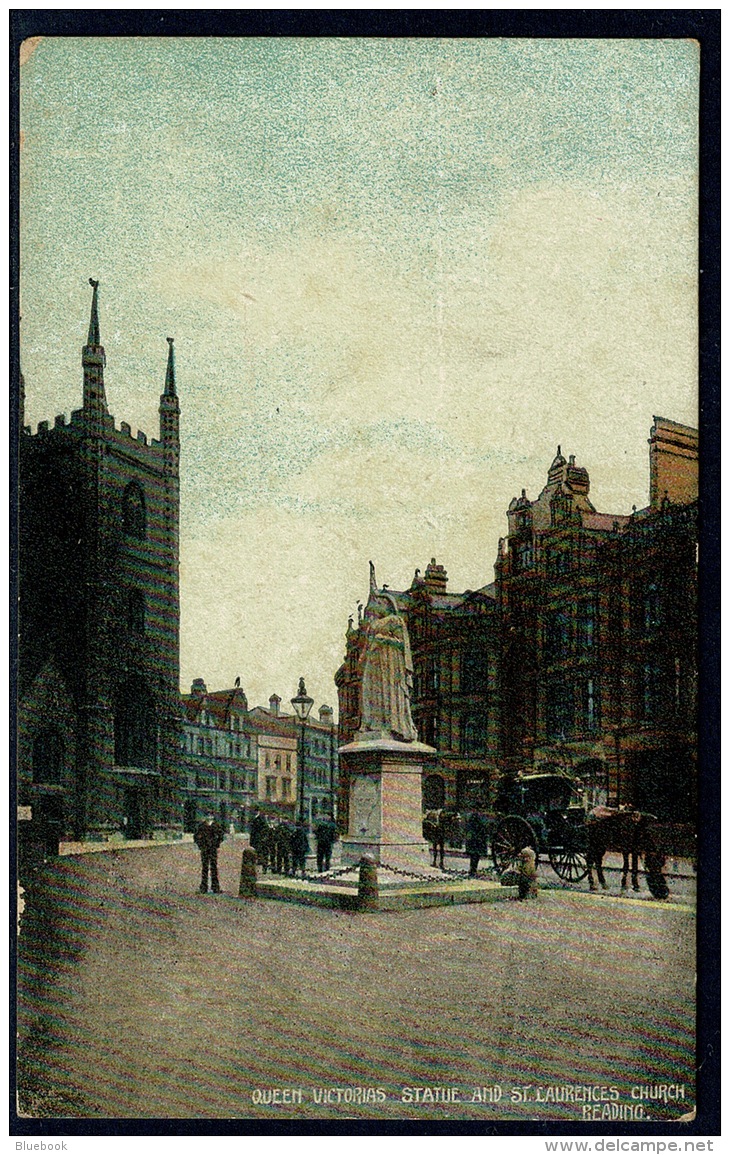 RB 1182 - Early Postcard - Queen Victoria Statue &amp; St Laurences Church Reading - Berkshire - Reading