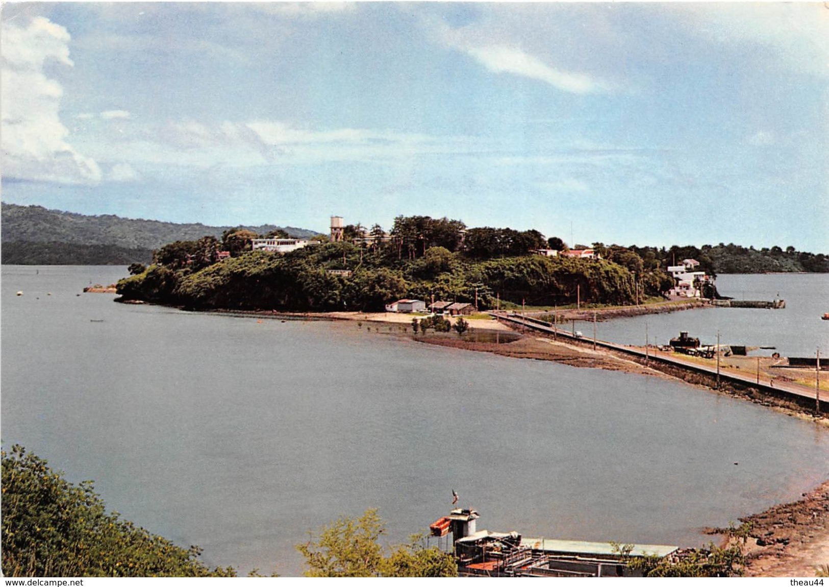 ¤¤  -   MAYOTTE   -   DZAOUDZI Et Le Boulevard Des Crabes   -  ¤¤ - Mayotte