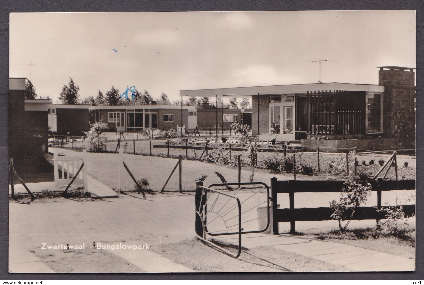 NETHERLANDS ,  ZWARTEWAAL ,   OLD  POSTCARD - Brielle