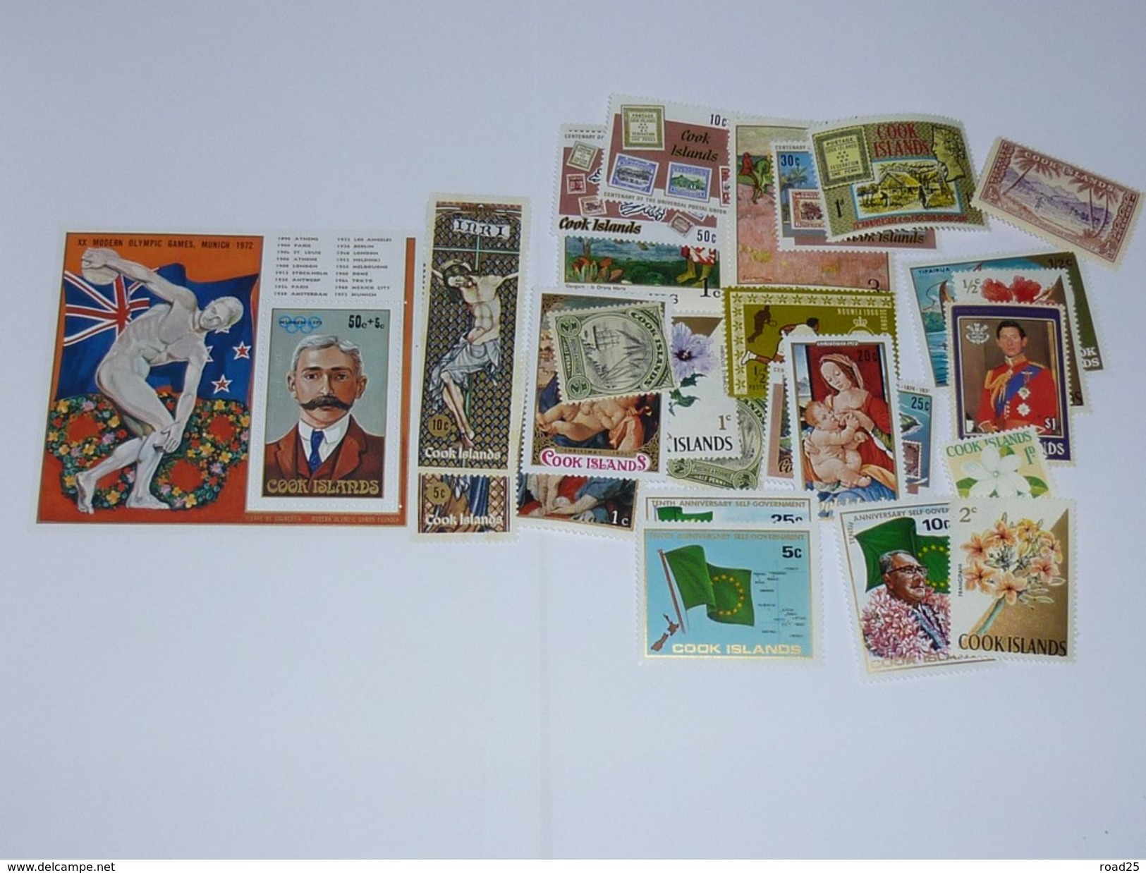 Océanie : stock de timbres neuf sans charnière sous pochettes, tout pays et territoires