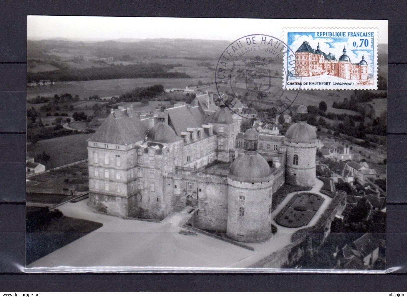 FRANCE 1969 : " CHATEAU DE HAUTEFORT " Sur Carte Maximum Souple. N° YT 1596. Parfait état. CM - Schlösser U. Burgen