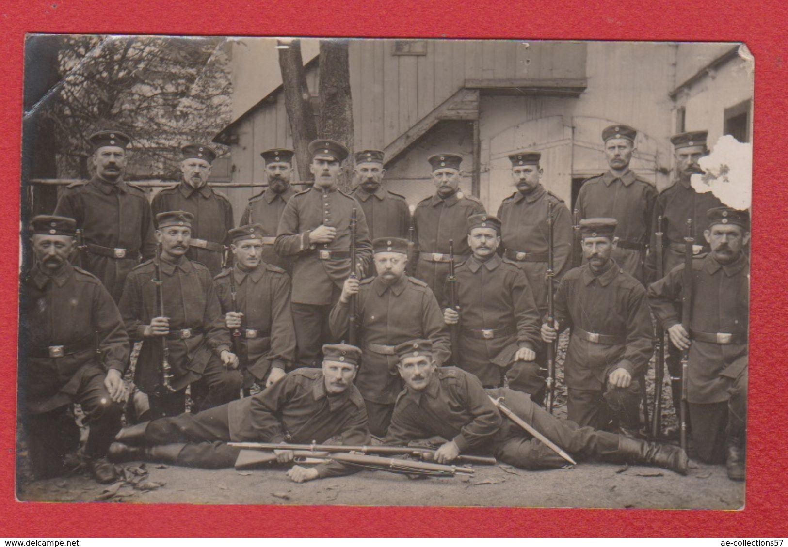 Habelschwerdt  -  Carte Photo  - Soldats Allemands Devant Une Maison -  20/10/1915 - Pologne