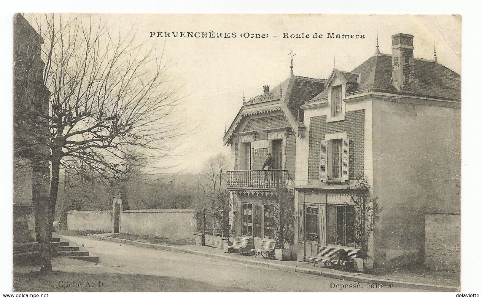 Pervenchères  Route De Mamers, Café Tabac à Gauche Et Boucherie à Droite - Pervencheres