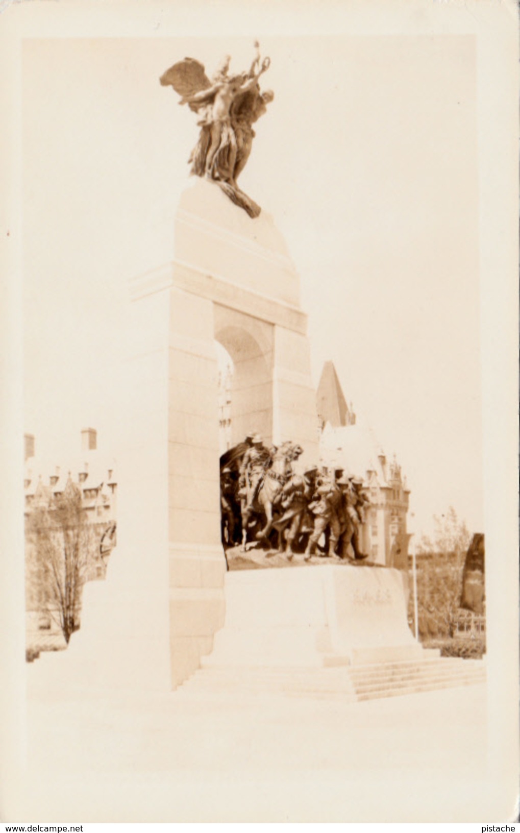 Real Photo AZO - Ottawa Canada - National War Memorial - Monument Aux Morts - Cénotaphe - Guerre 14-18 - 2 Scans - Oorlogsmonumenten