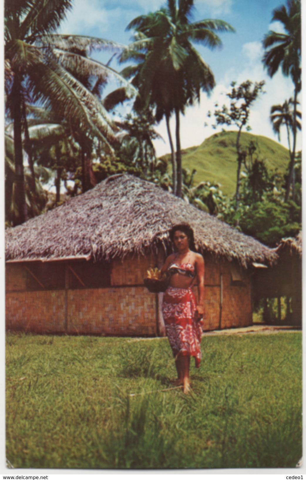 JEUNNE TAHITIENNE - Polynésie Française