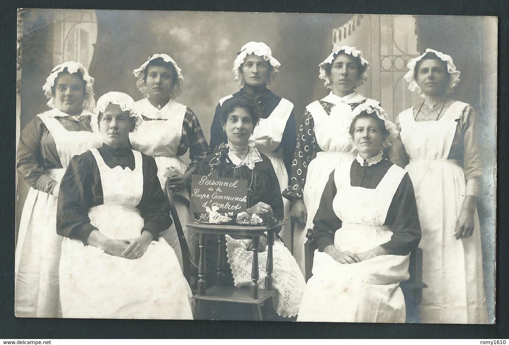 Ombret (Amay) Photo-carte. Personnel De La Soupe Communale D'Ombret. Très Rare. 2 Scans. - Amay