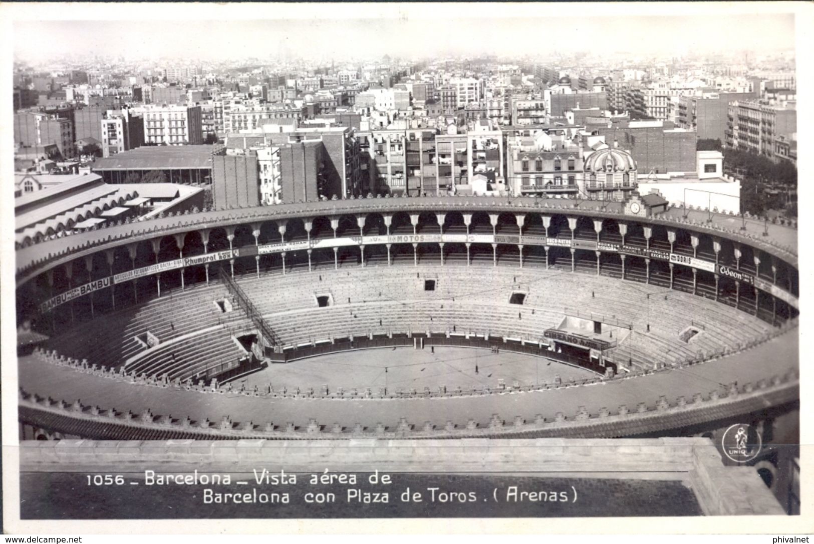 TARJETA POSTAL  NO CIRCULADA , TOROS , TOREROS , BARCELONA - VISTA AÉREA DE LA PLAZA DE TOROS - Corridas