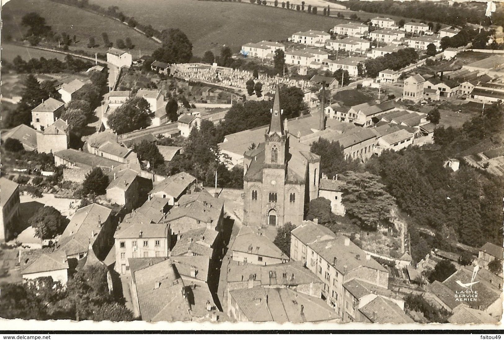 Cpsm Gf -   En Avion Au Dessus De REGNY - Vue Générale L'église  18 - Autres & Non Classés