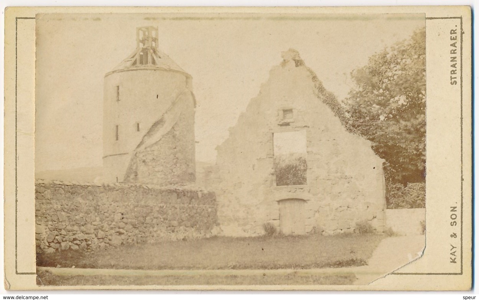 CDV ± 1870 Stranraer, Scotland, Ruin Of Building And A Tower - Old (before 1900)