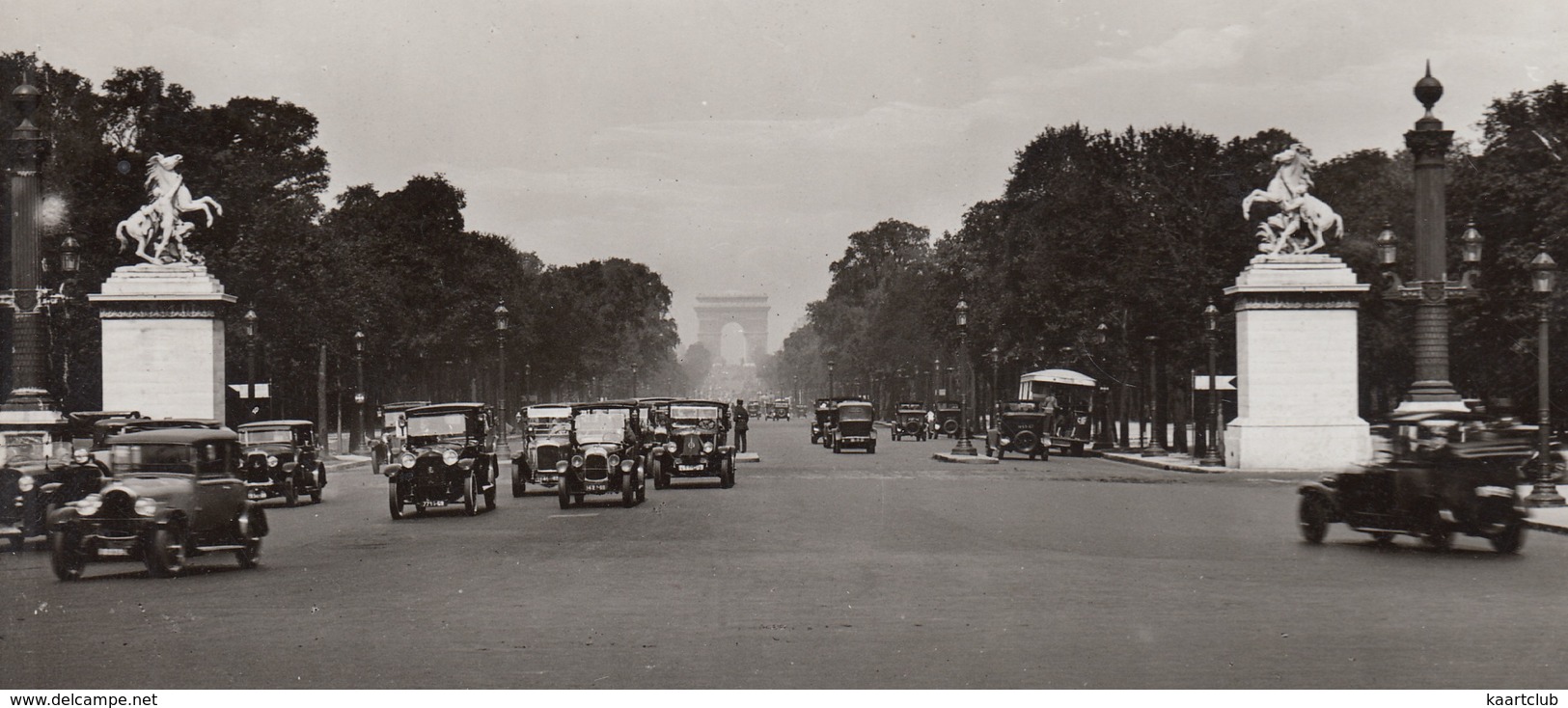 Paris : CITROËN B10 & B12 TAXI LANDAULET '27, OLDTIMERS - Avenue Des Champs-Elysées - PKW