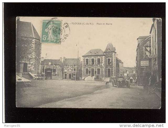 22 Plouer Place Et Mairie éditeur ? N° 22 Jour De Fête , Automobile Buireau De Tabac - Plouër-sur-Rance