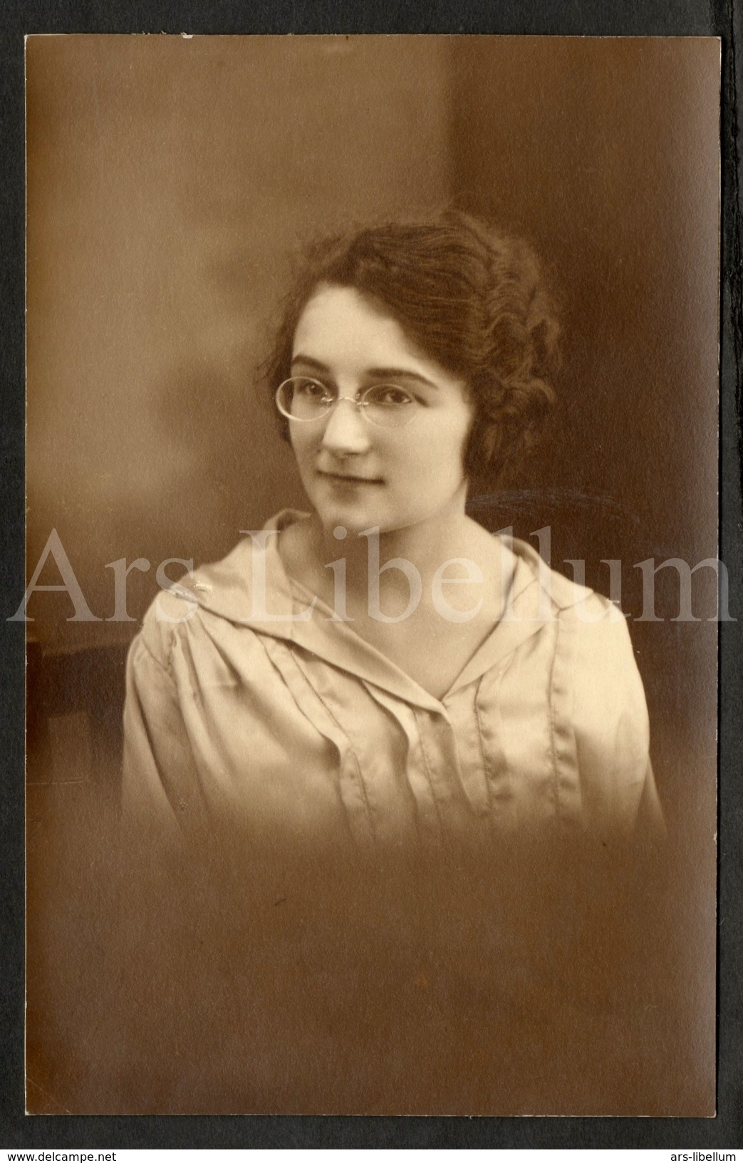 Photo Ancien / Femme / Woman / Pince-nez / Paulette Warscotte (?) / Photo Serge A. Trebsé / Saintes / France / 1924 - Personas Identificadas