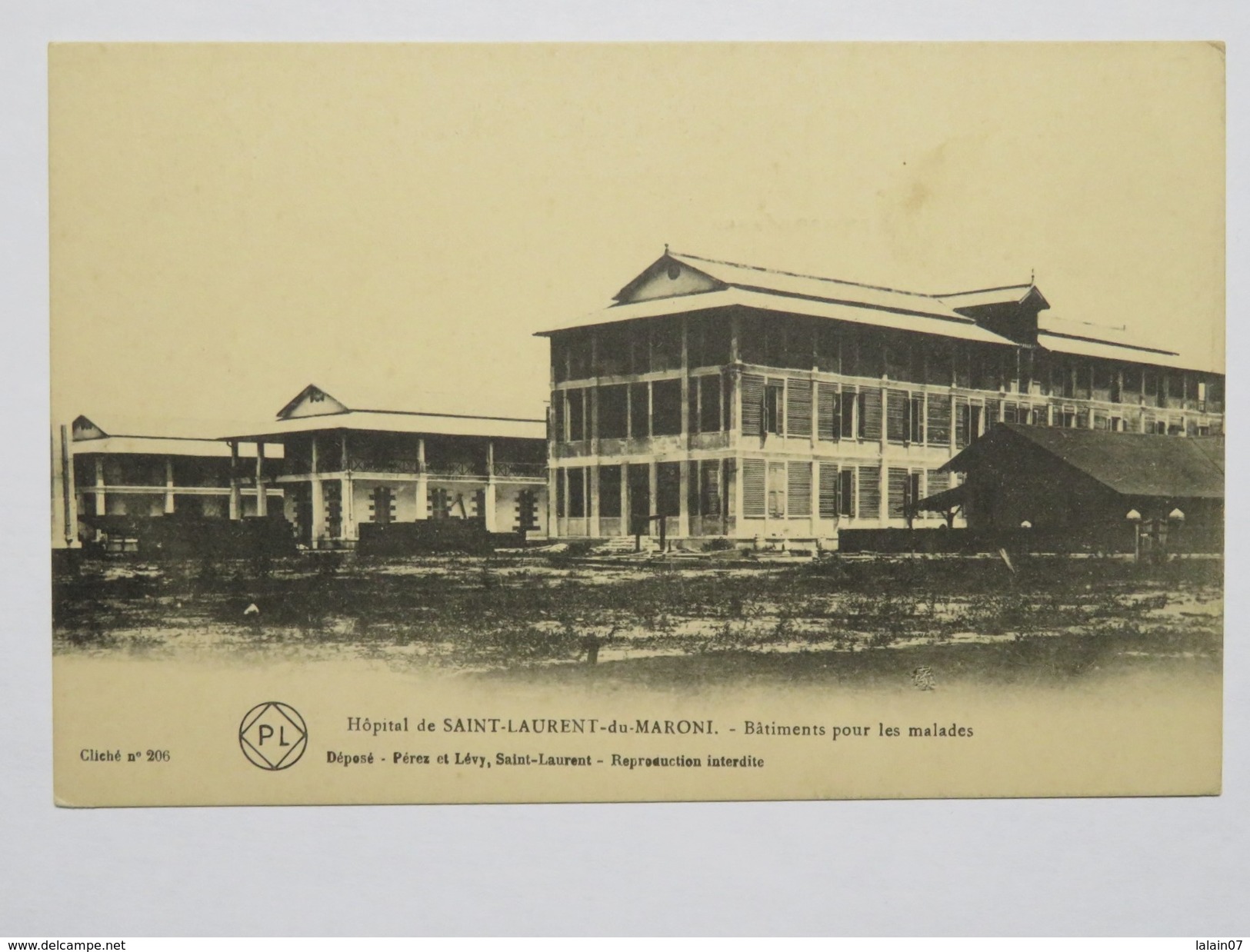 C.P.A. GUYANE SAINT-LAURENT DU MARONI : Hôpital, Bâtiments Pour Les Malades - Saint Laurent Du Maroni