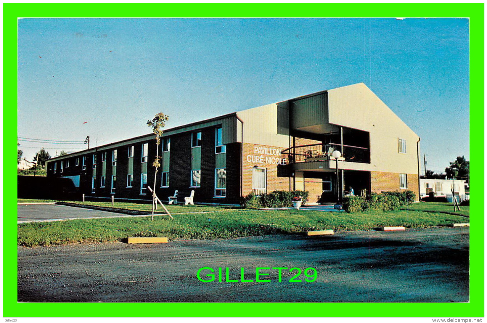 ST-VALLIER, QUÉBEC - PAVILLON CURÉ NICOLE (HLM) - CIRCULÉE EN 1986 - STUDIO GOSSELIN - - Autres & Non Classés