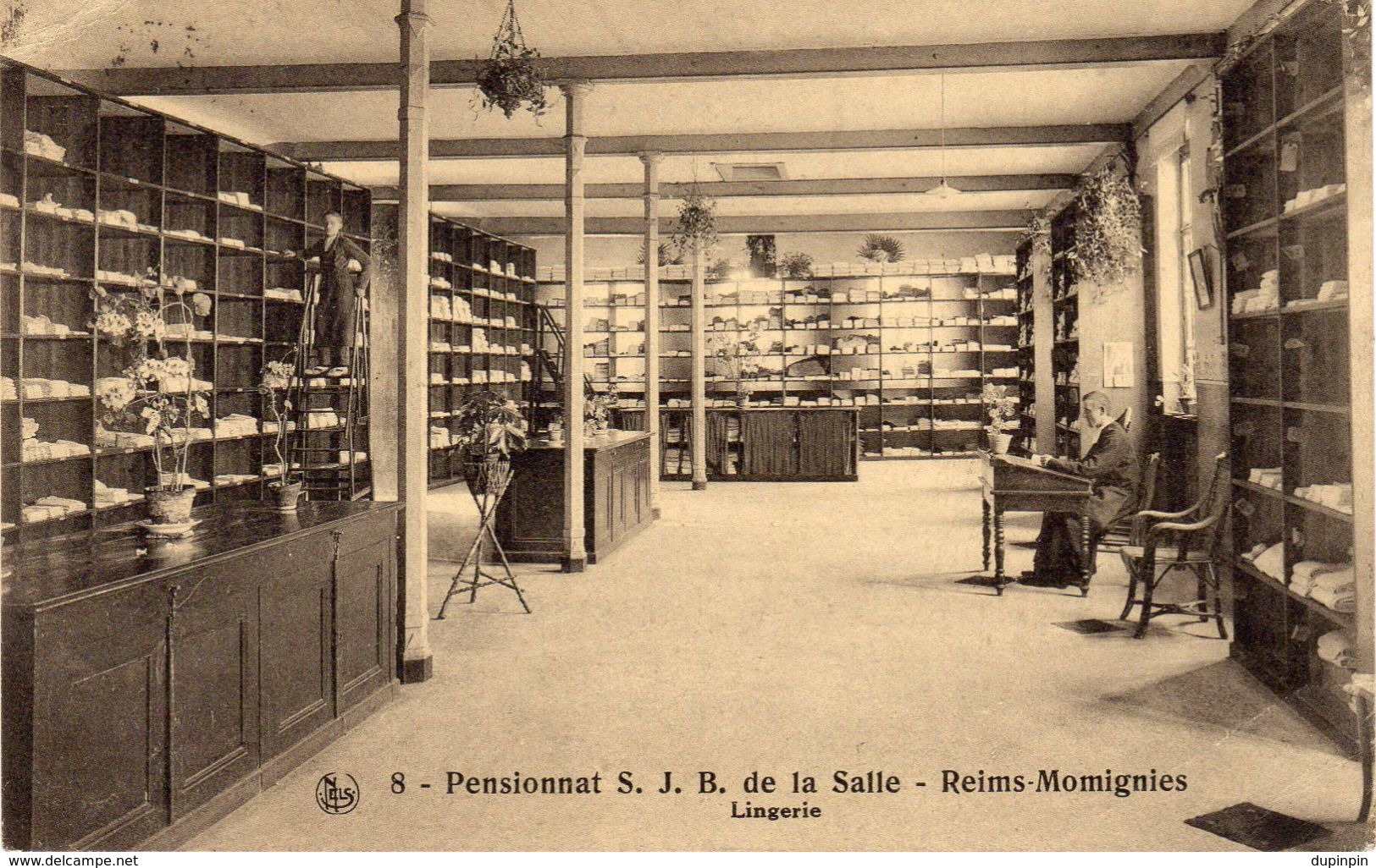 Pensionnat S.J.B. De La Salle Reims-Momignies  -  Lingerie - Reims