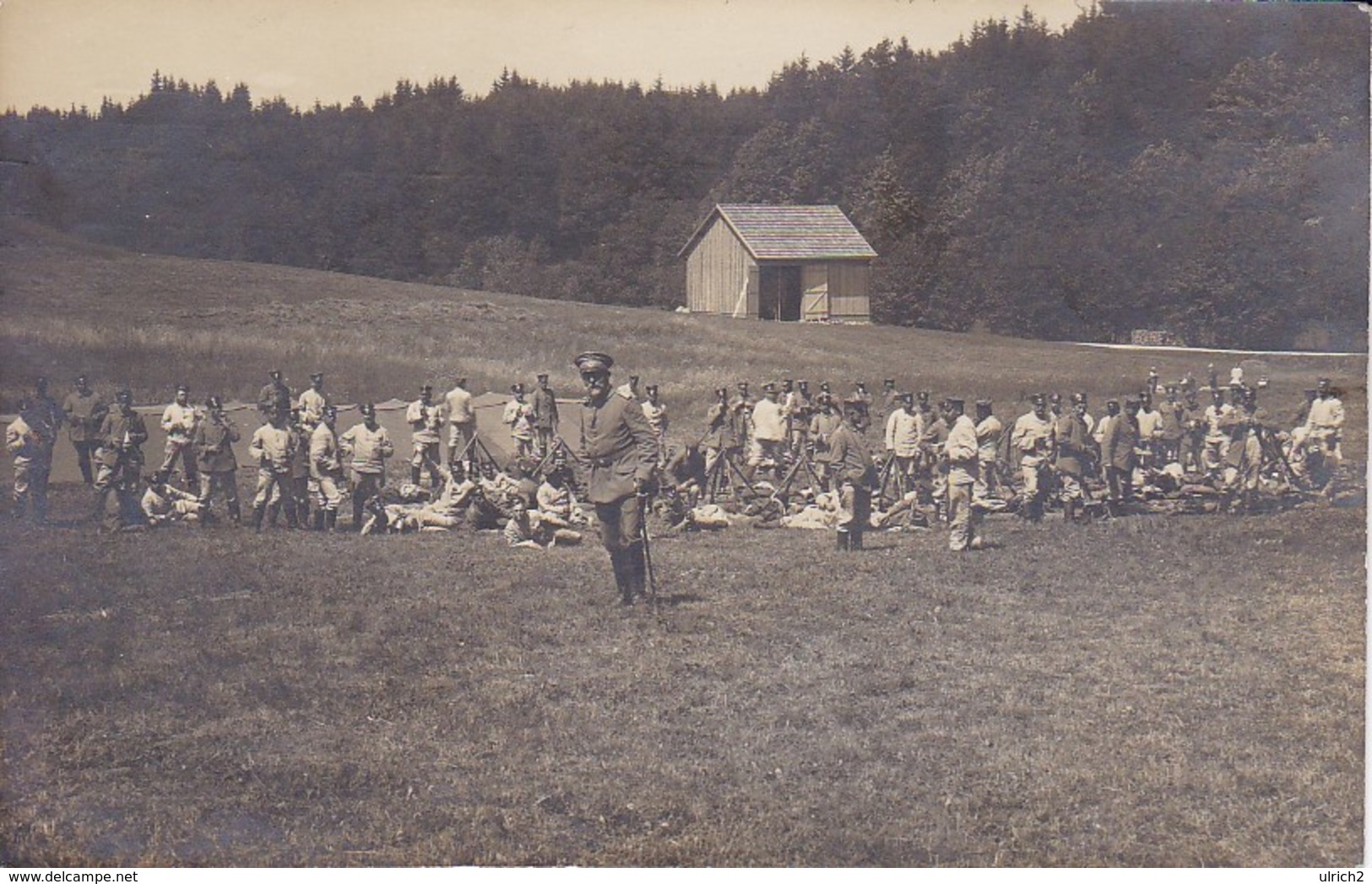 AK Foto Deutsche Soldaten Auf Übungsplatz - Gewehrpyramiden - Feldpost 1915 (31855) - Guerra 1914-18