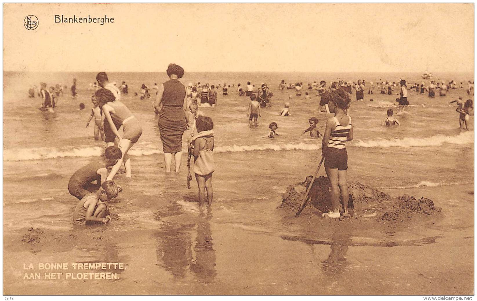 BLANKENBERGHE - La Bonne Trempette - Aan Het Ploeteren. - Blankenberge