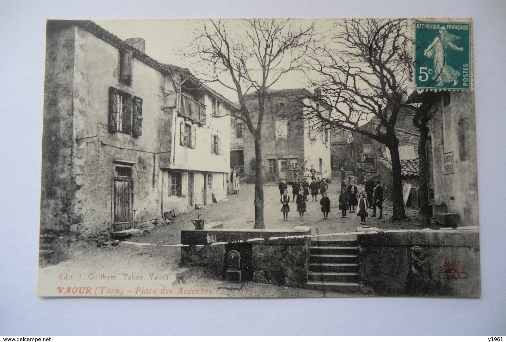 CPA 81 TARN VAOUR. Place Des Accacias. 1910. Edit. J. GUILHEM. Tabac. Vaour. - Vaour