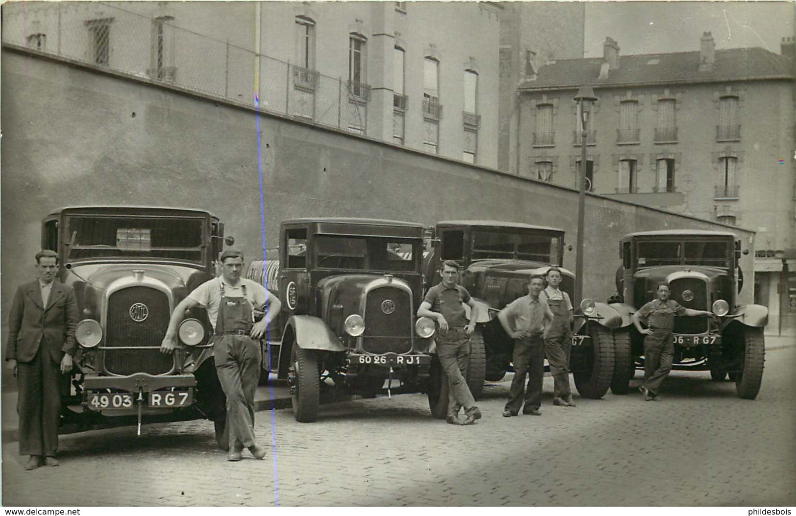 AUTOMOBILE ( Carte Photo) 4 Camions - Voitures De Tourisme