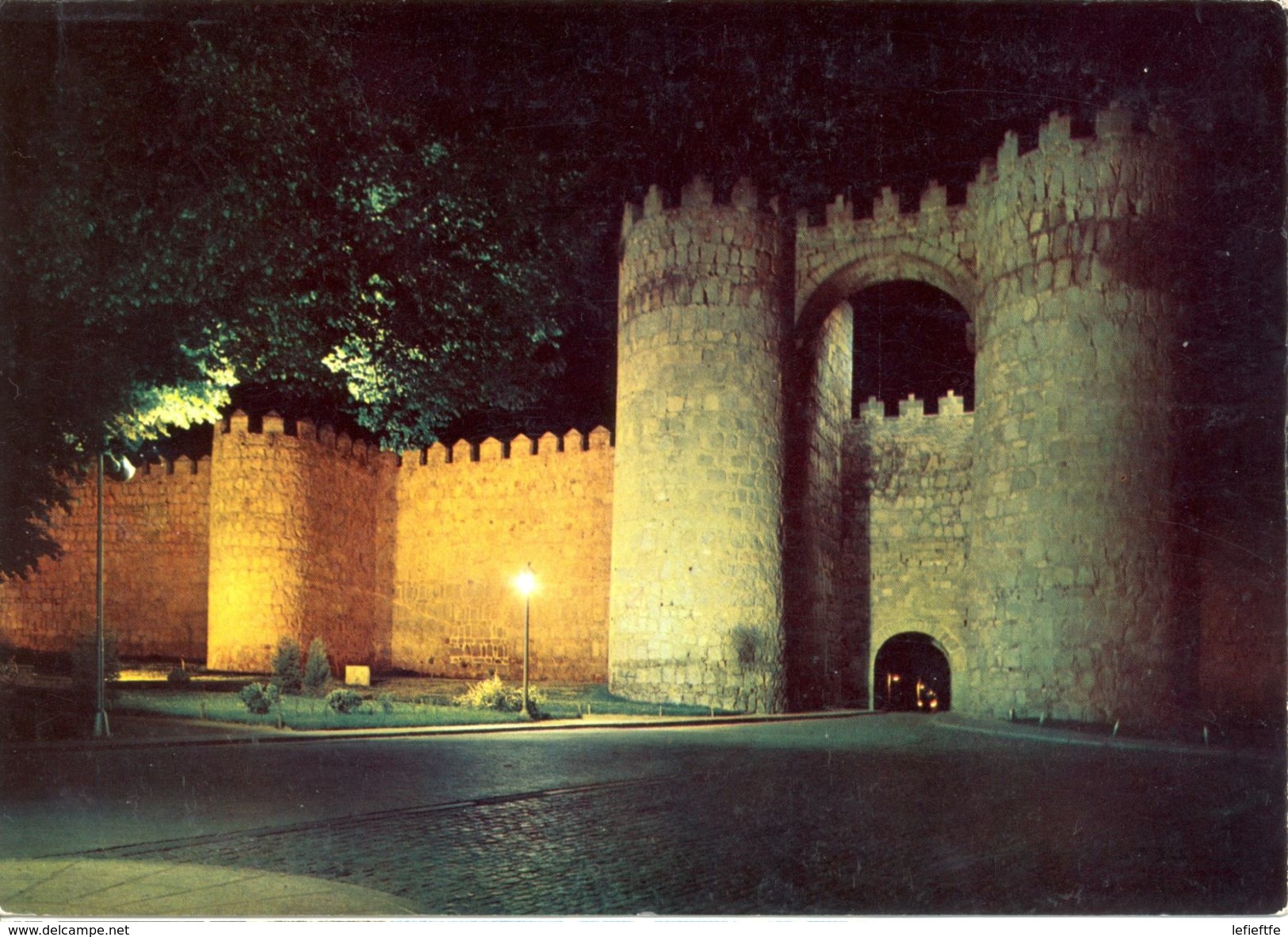 Espagne - Castilla Y León - Ávila - Porte De Saint Jean - Vue Nocturne - Arribas - - Ávila