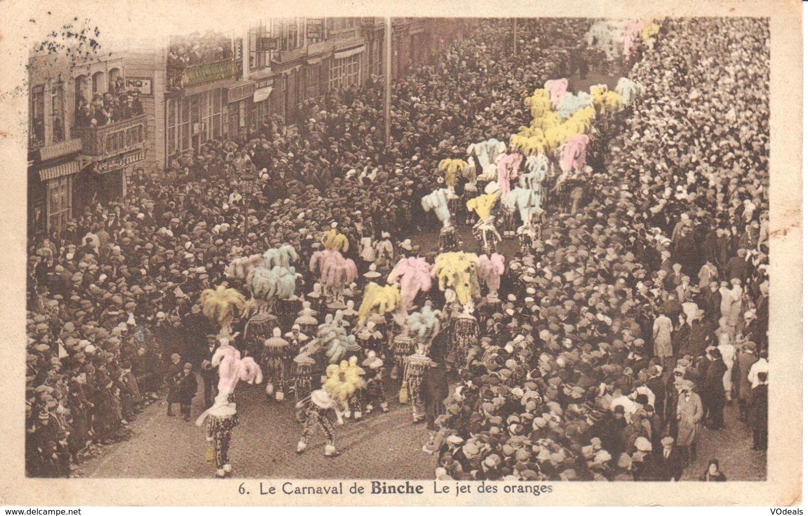 Binche - CPA - Le Carnaval De Binche - Le Jet Des Oranges - Binche