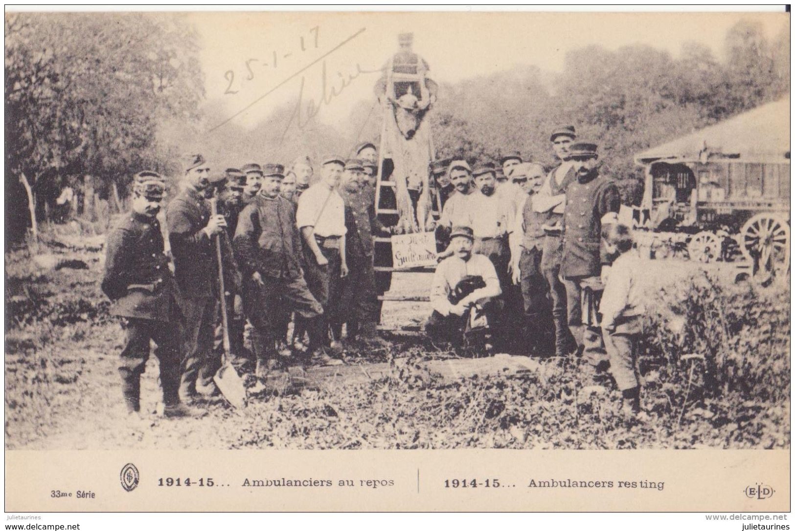 MILITAIRE AMBULANCIER AU REPOS CPA BON ÉTAT - Oorlog 1914-18