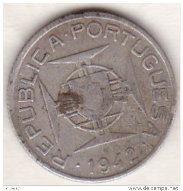 Colonie Portugaise, Mozambique , 2 1/2 Escudos 1942 . Argent - Mozambique