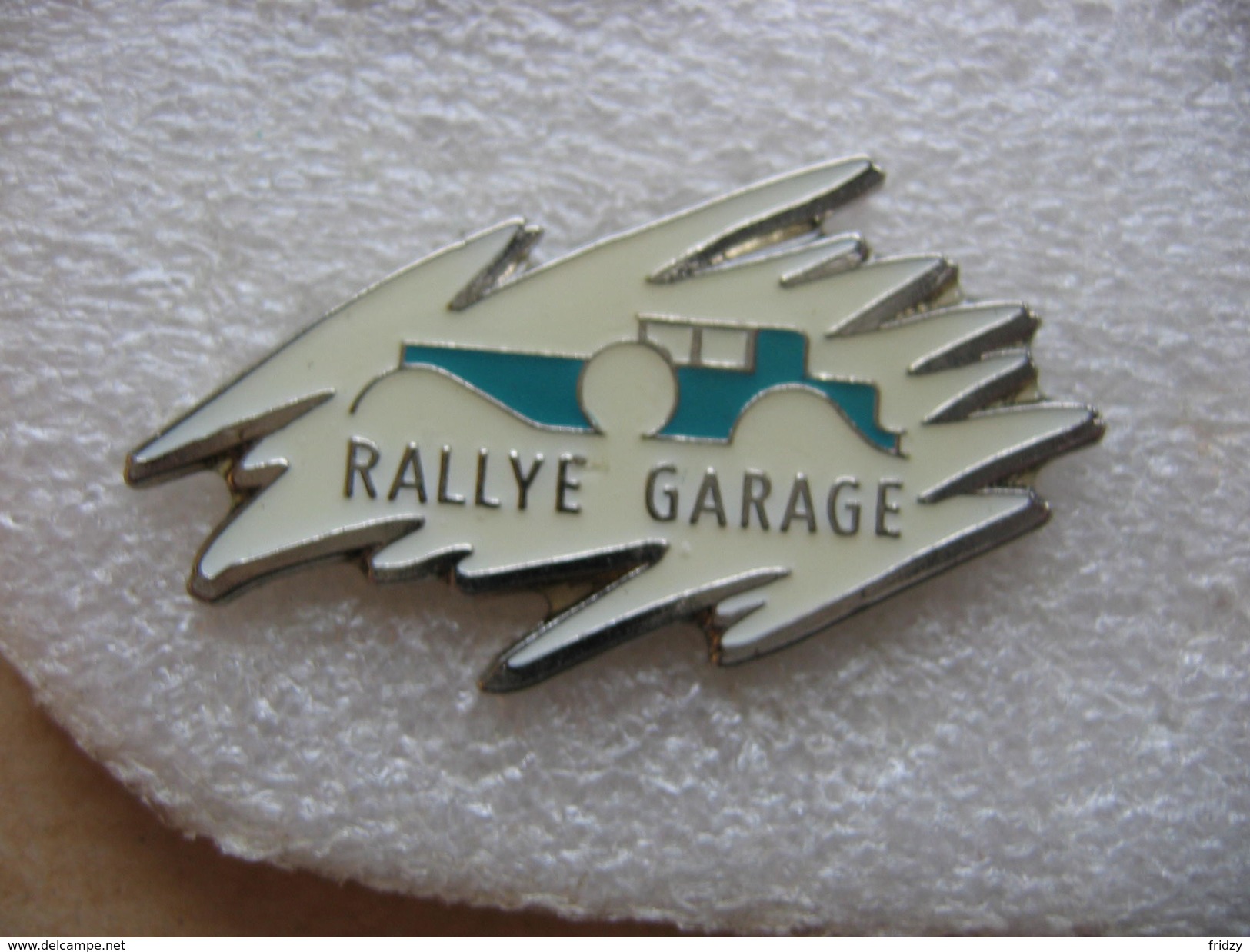 Pin's Rallye Garage - Andere & Zonder Classificatie