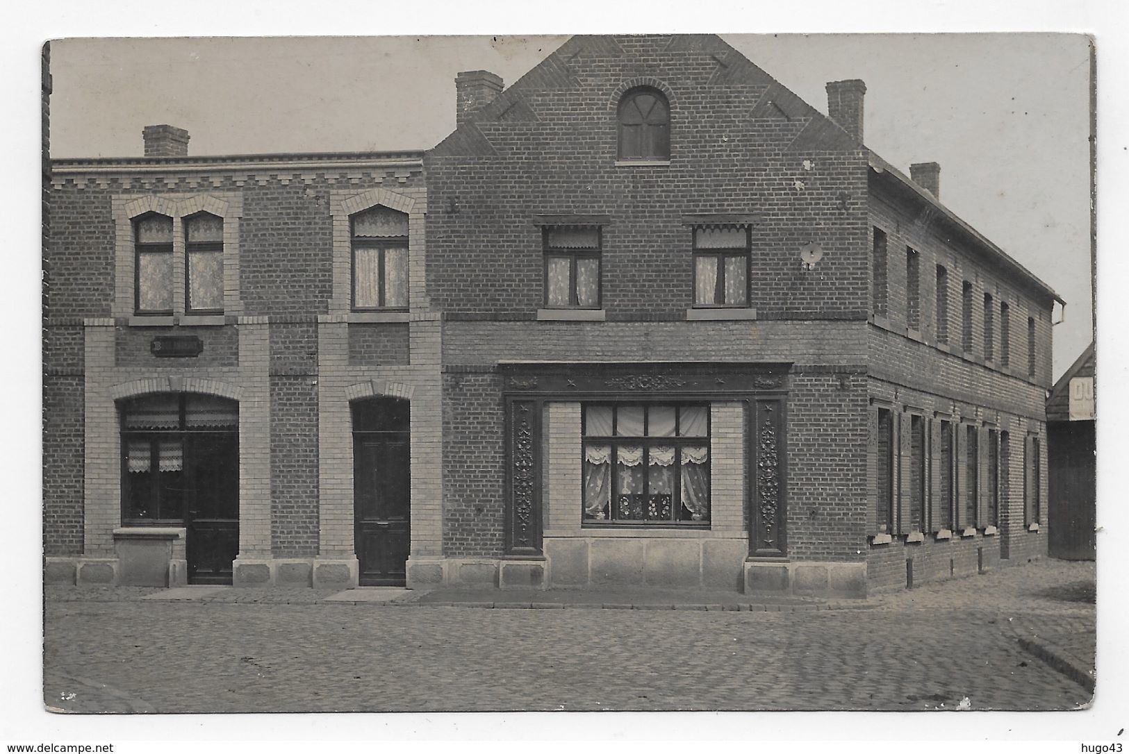 (RECTO / VERSO) ARLEUX - CENTRE VILLE - BEAU CACHET - CPA VOYAGEE - Arleux