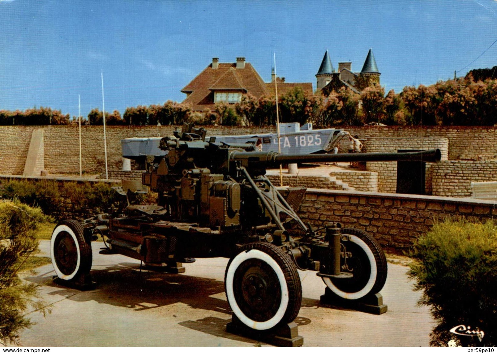 14 ARROMANCHES PLAGES DU DEBARQUEMENT CANON-PENICHE DU DEBARQUEMENT - Arromanches