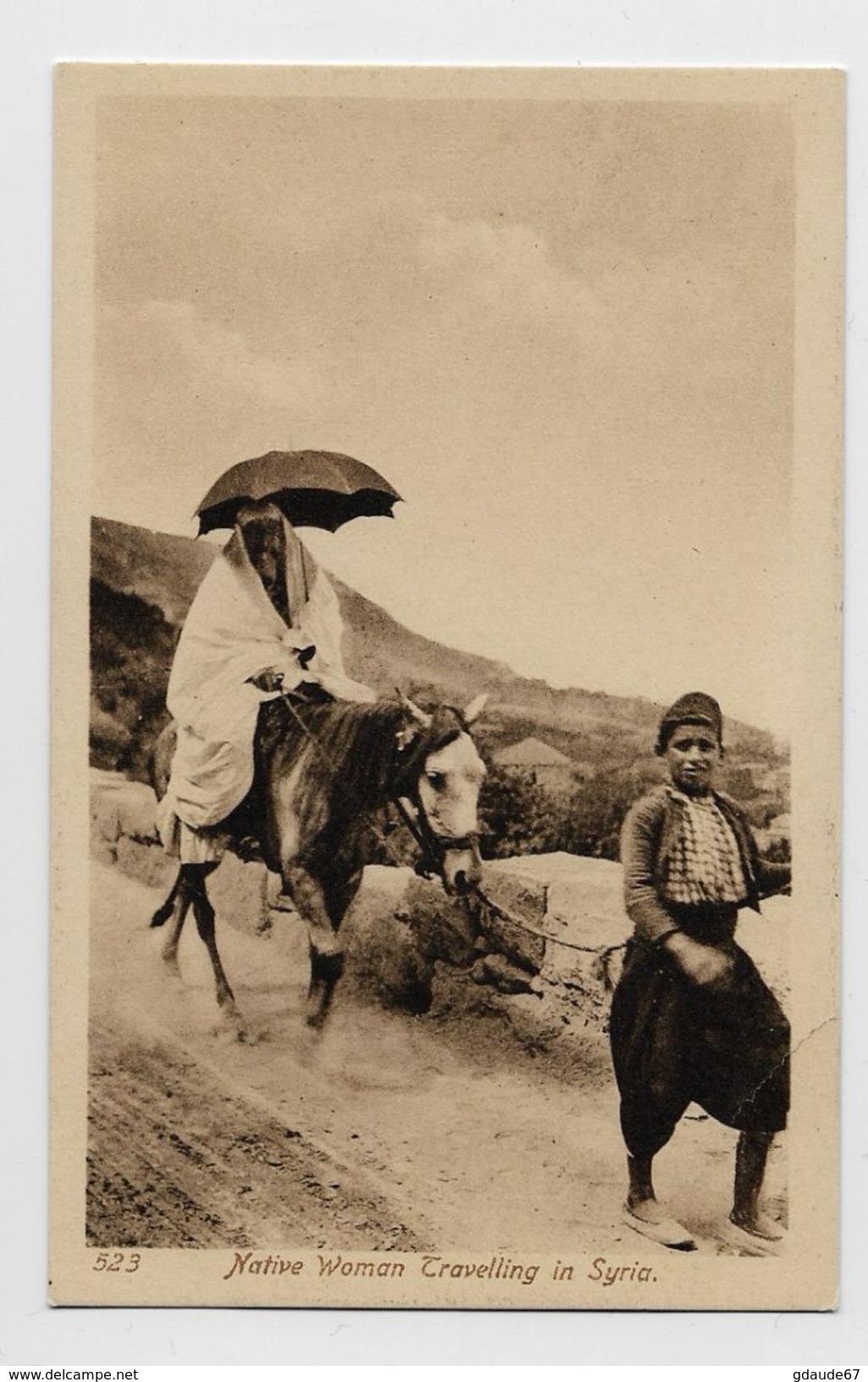 NATIVE WOMAN TRAVELLING IN SYRIA - Syrië