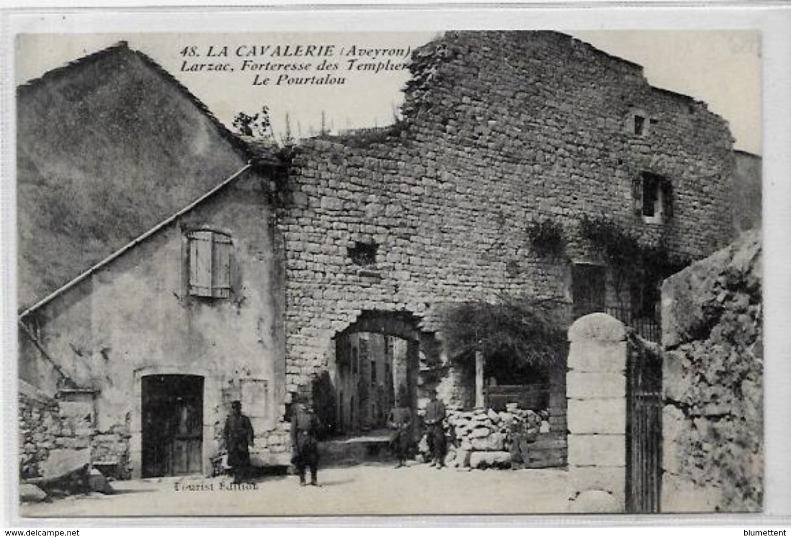 CPA La Cavalerie Aveyron Circulé - La Cavalerie