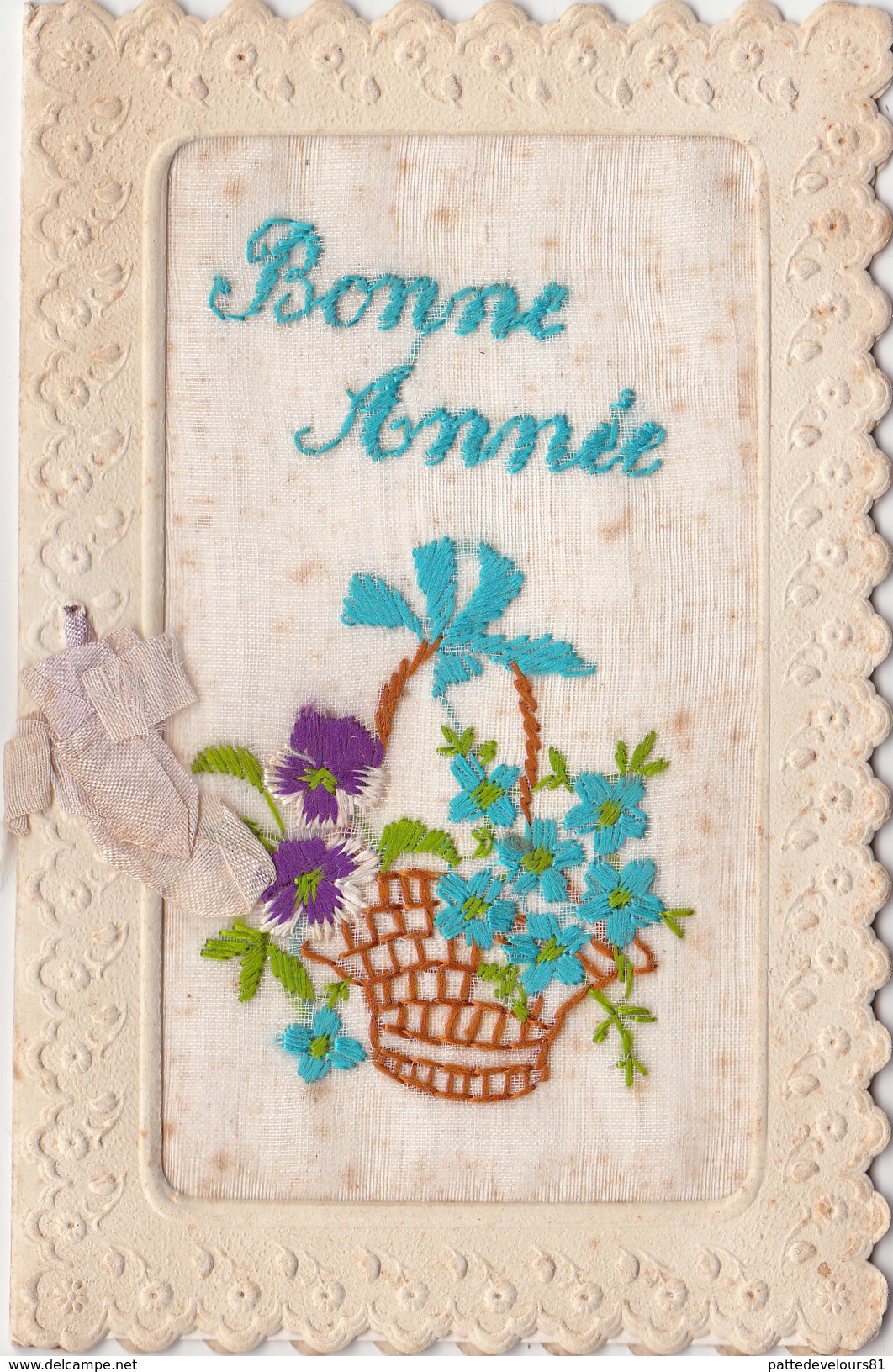 CPA Brodée Double Avec Message Panier De Fleurs Pensée Bleuets Bonne Année  Embroidered Card (3 Scans) - Brodées