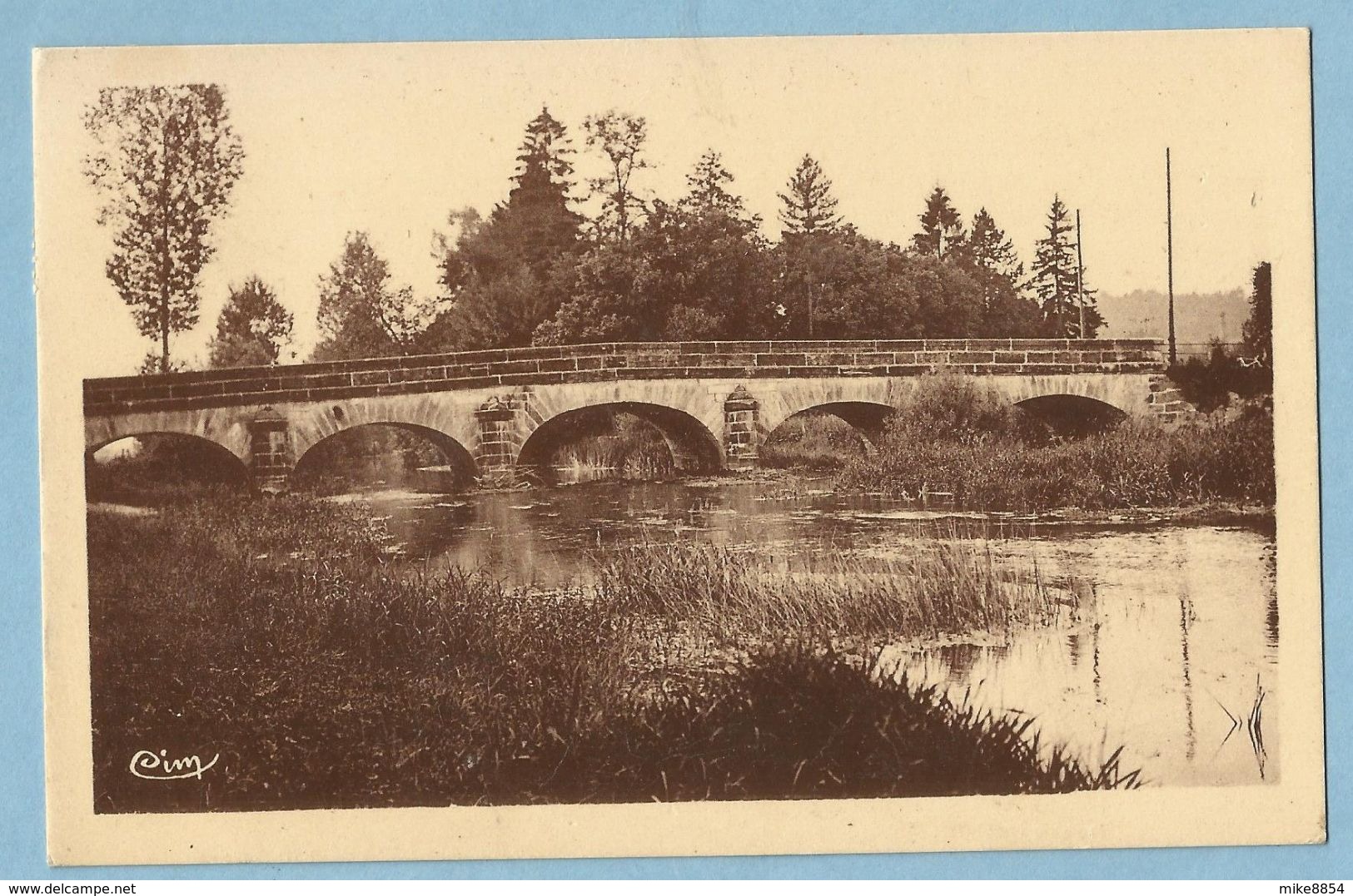 0996  CPA   DOULAINCOURT  (Haute-Marne)  Les Grands Ponts  +++++++++++++++++++ - Doulaincourt