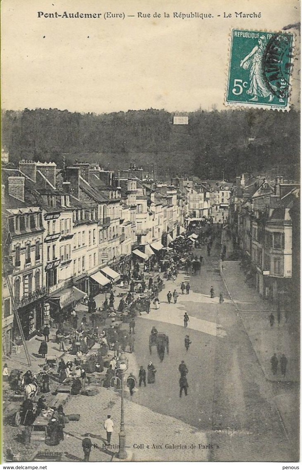 PONT-AUDEMER  Rue De La République - Le Marché - Pont Audemer