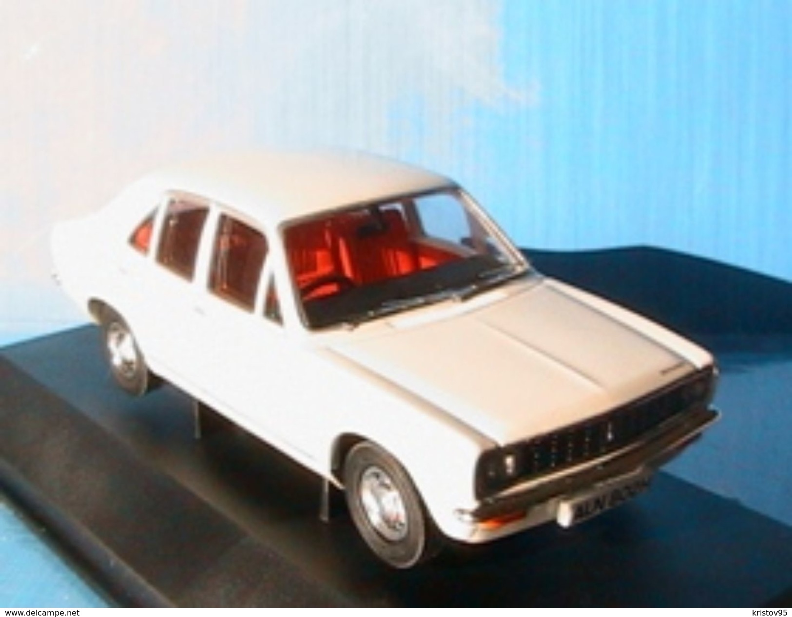 HILLMAN AVENGER POLAR WHITE VANGUARDS 1/43 CORGI VA10401 - Corgi Toys