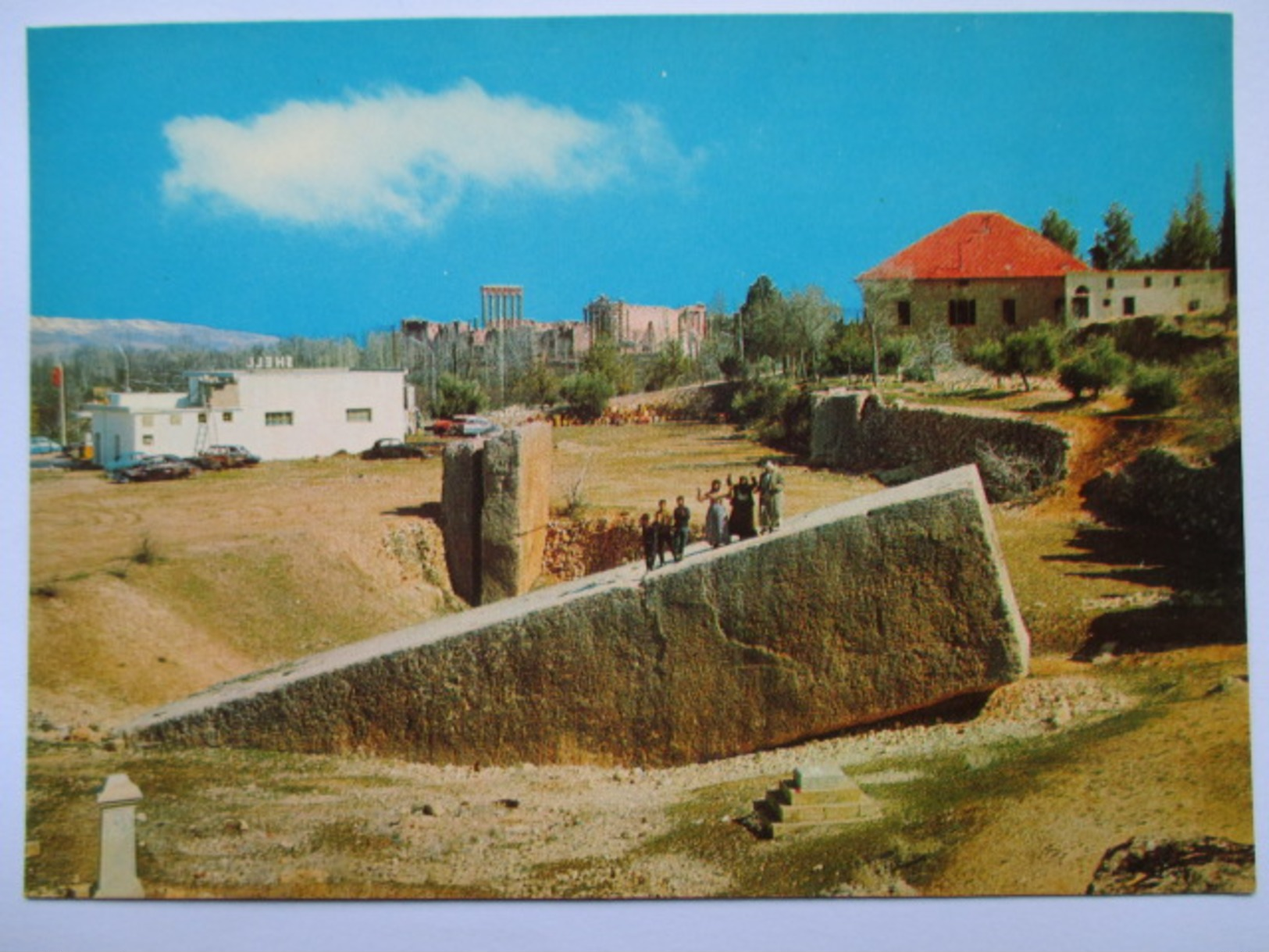 Liban Baalbek  La Pierre De L'enceinte Dans La Carriere Romaine   Années 60 - Liban