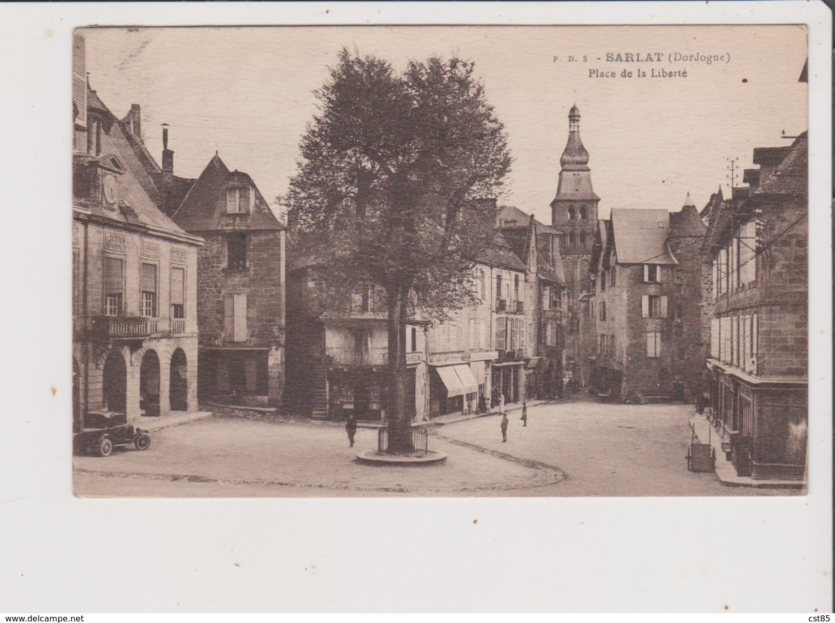 CPA - SARLAT - Place De La Liberté - Sarlat La Caneda