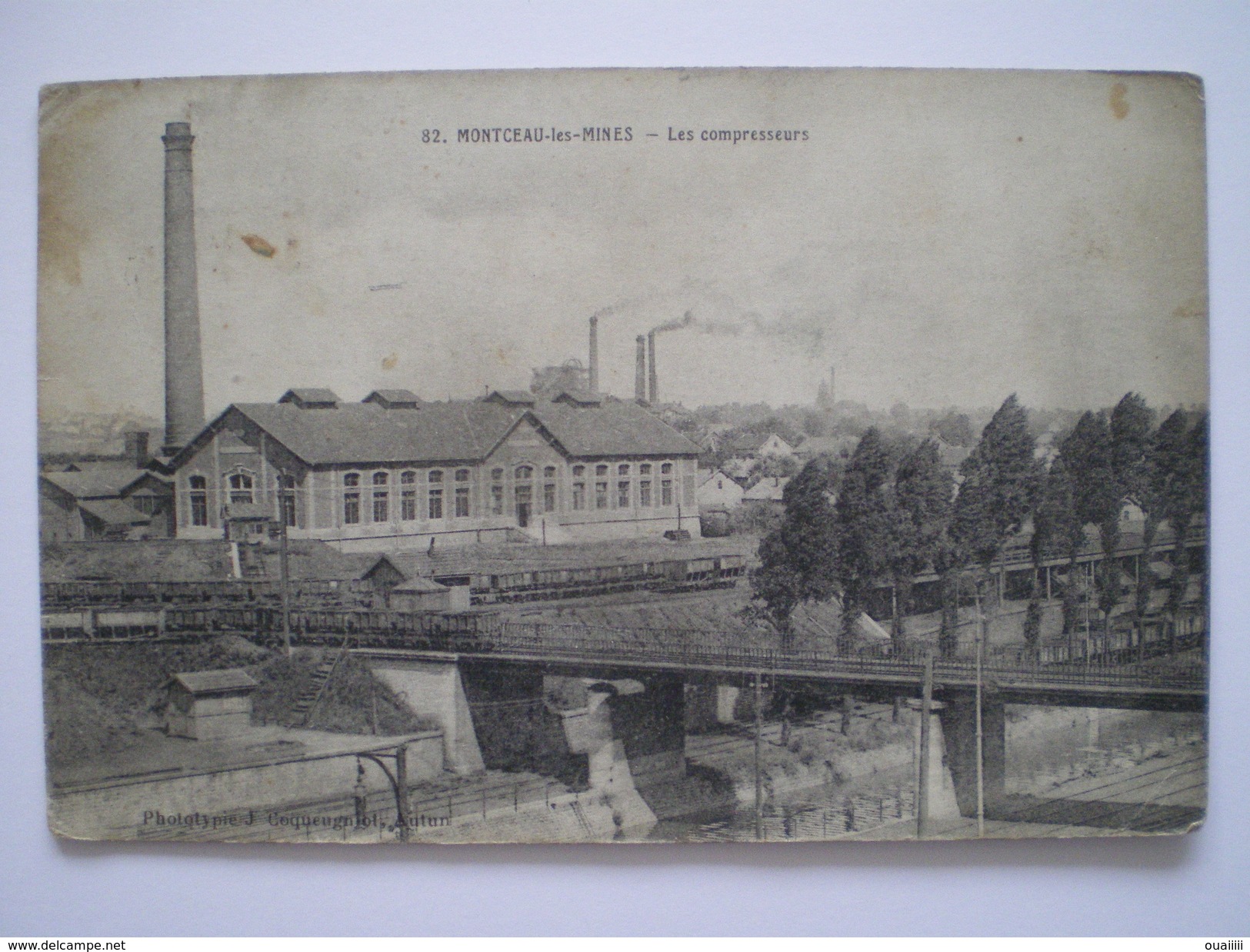 Cpa, Belle Vue Animée, Saône Et Loire, Modane Fourneaux, Une Rue Dans Les Fourneaux - Montceau Les Mines