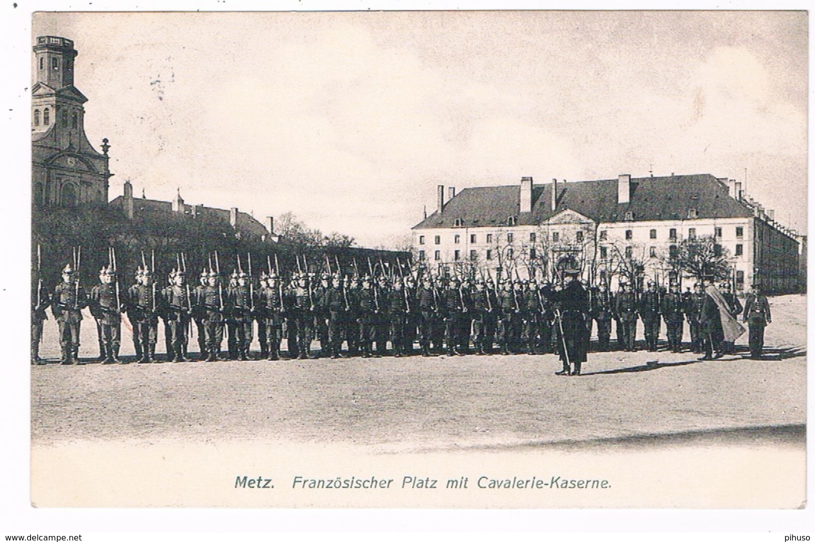 FR-3509    METZ : Französicher Platz Mit Cavalerie Kaserne - Metz