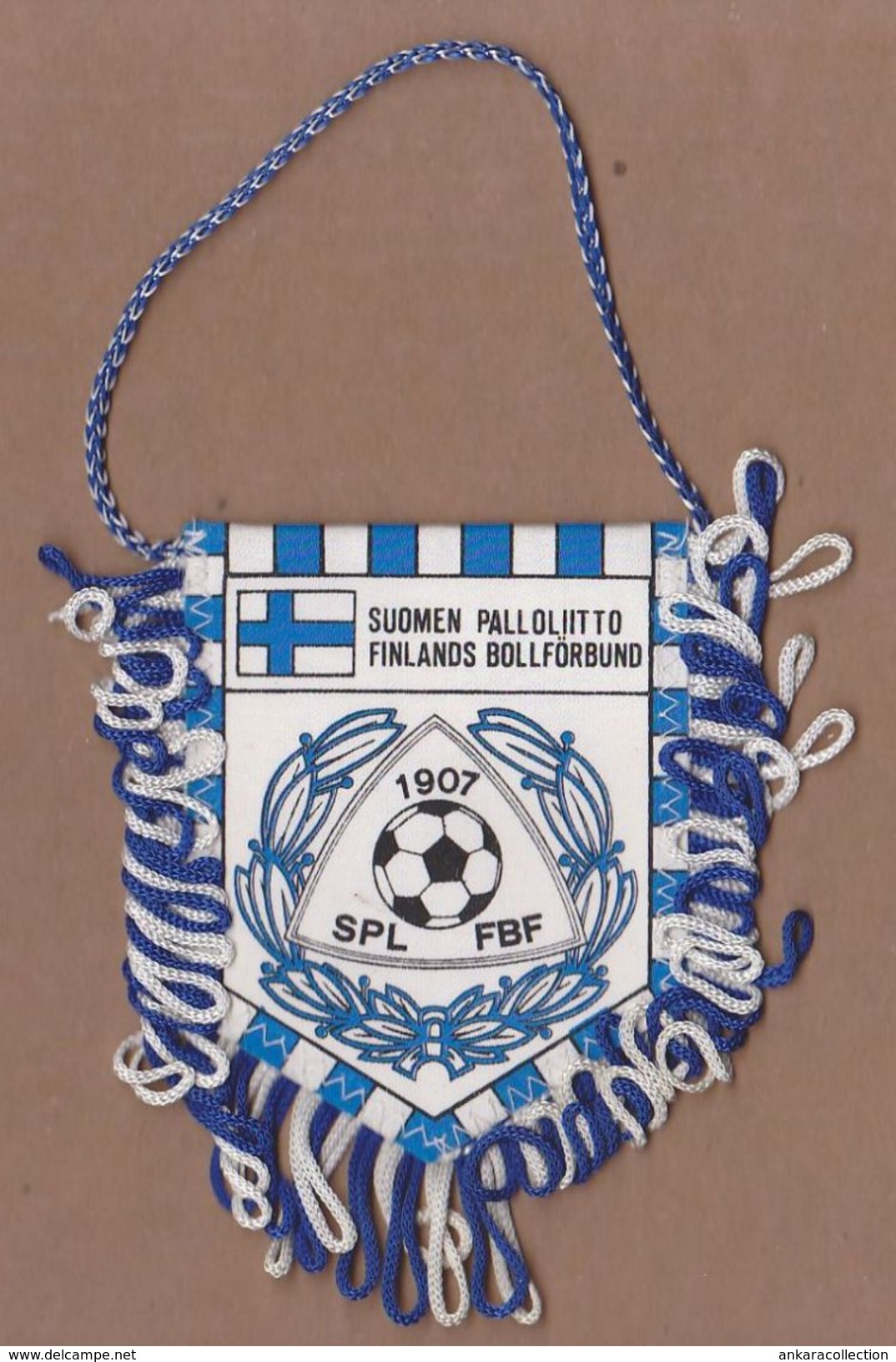 AC - SUOMEN PALLOLIITTO FINLANDS BOLLFORBUND SPL FBF PENNANT - Habillement, Souvenirs & Autres