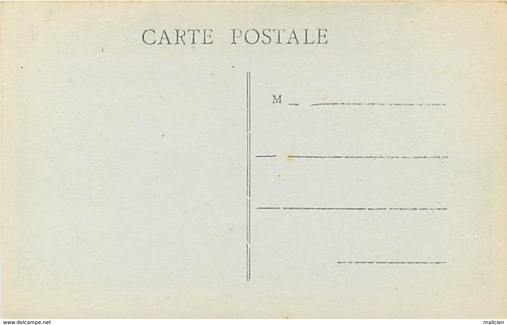 - Dpts Div.-ref-WW31 - Cantal -  Jussac - Le Bourg Et Son Fresne Centenaire - Arbre Remarquable - Fresnes - Arbres - - Jussac