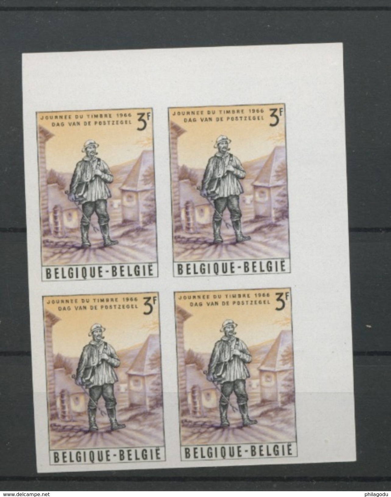 1367  Journée Du Timbre Stamp Day  Bloc De 4 ND  Seulement 35 Carrés Ont Existés  Tirage Total De 370 Ex - 1961-1980